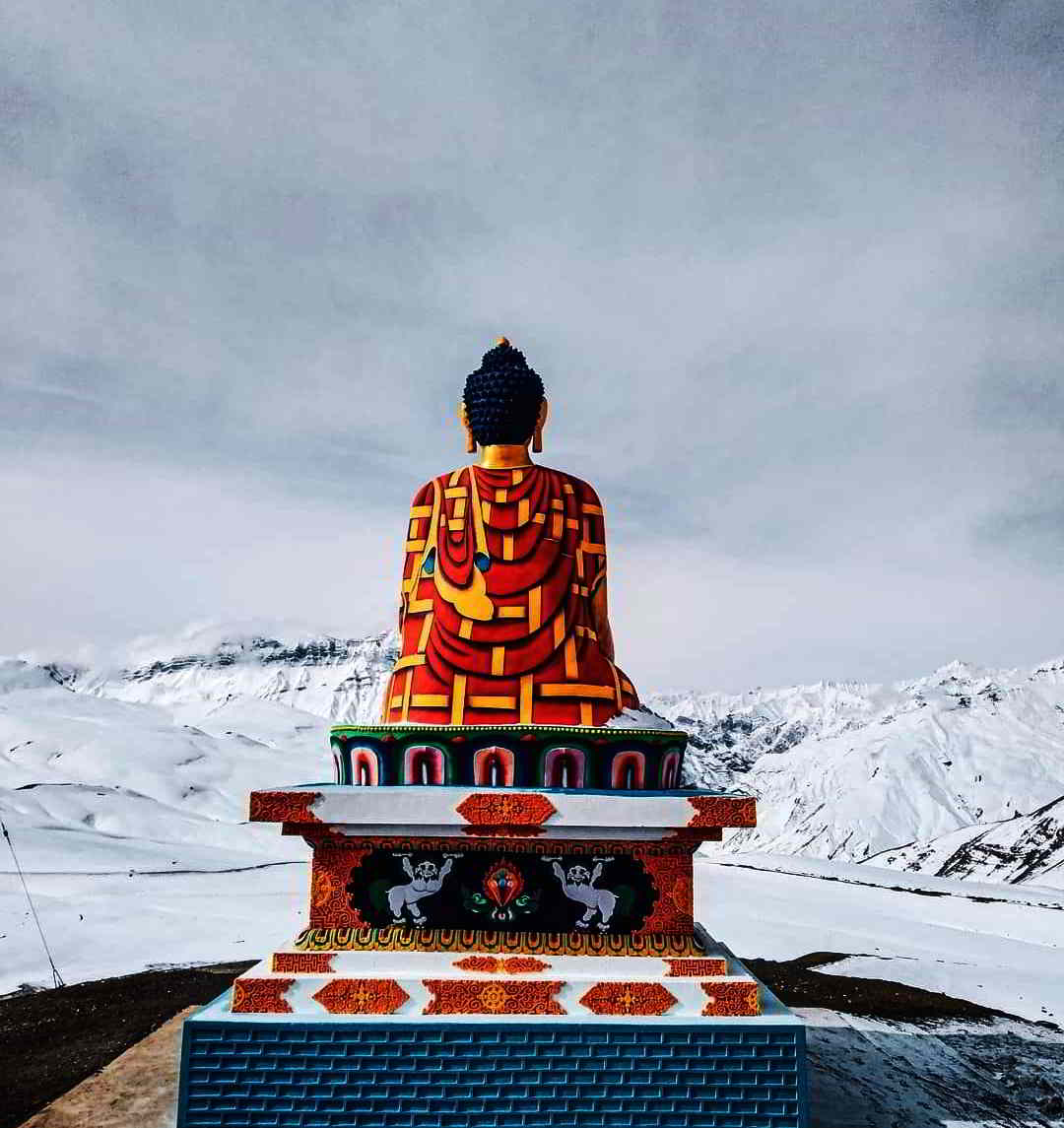 Winter Spiti Valley Tour with snow-covered Himalayan landscapes, frozen rivers, and high-altitude villages.