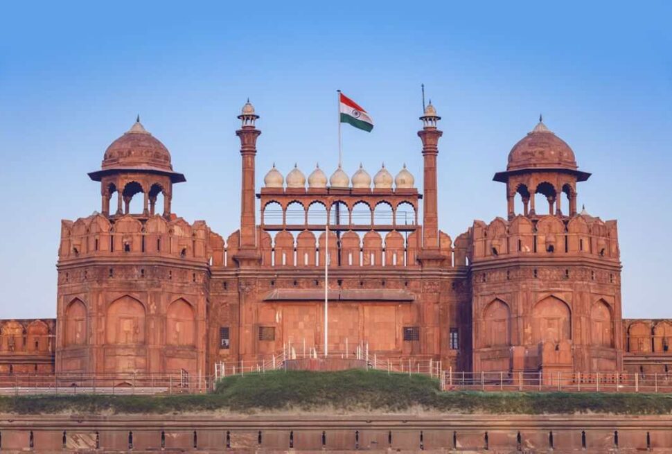 Best places to visit in India showcasing iconic destinations and diverse landscapes.