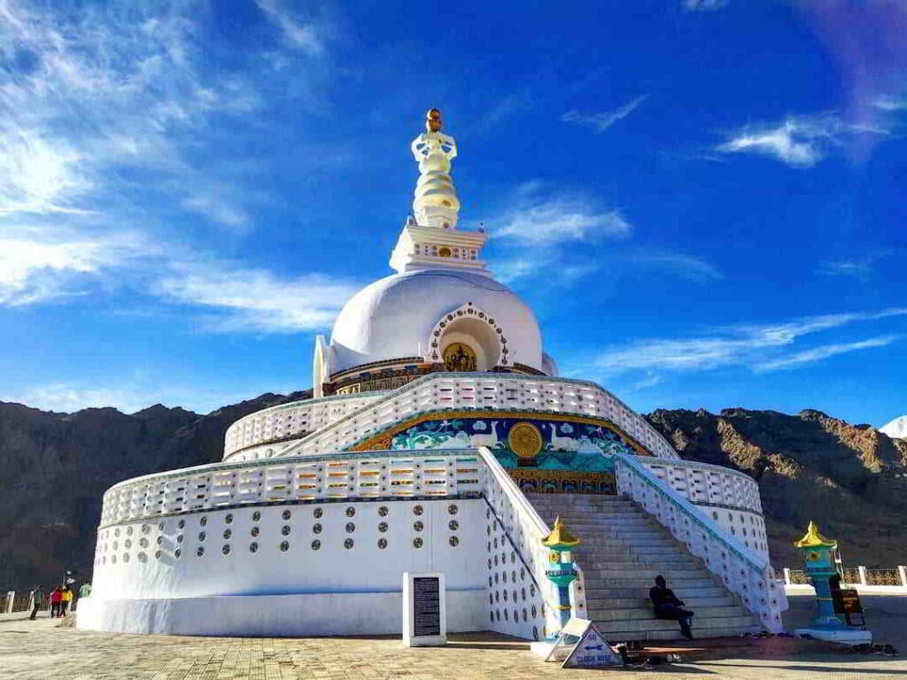 Scenic and popular tourist places to visit in Leh Ladakh, including lakes, monasteries, and mountains.