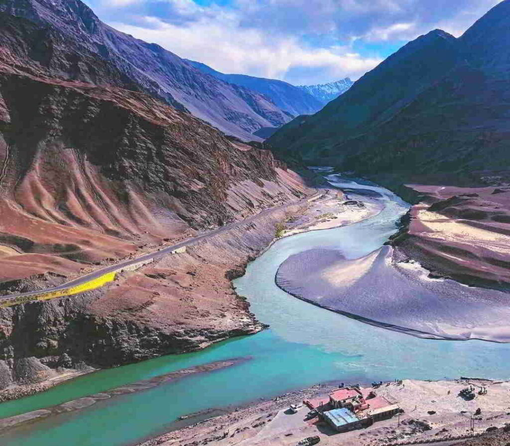 sangam point zanskar indus confluence 1