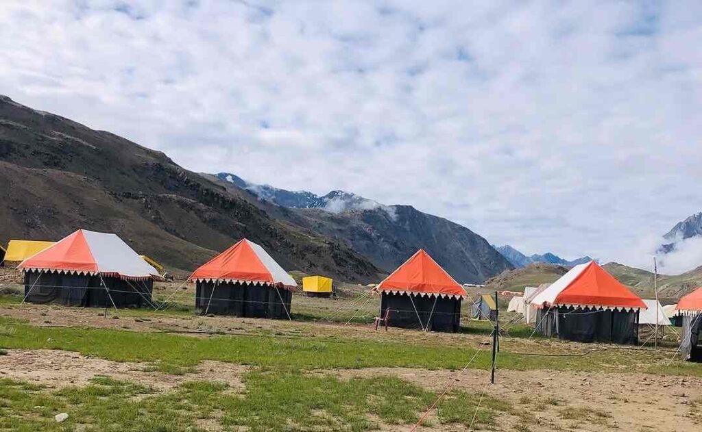 spiti valley camping chandratal lake