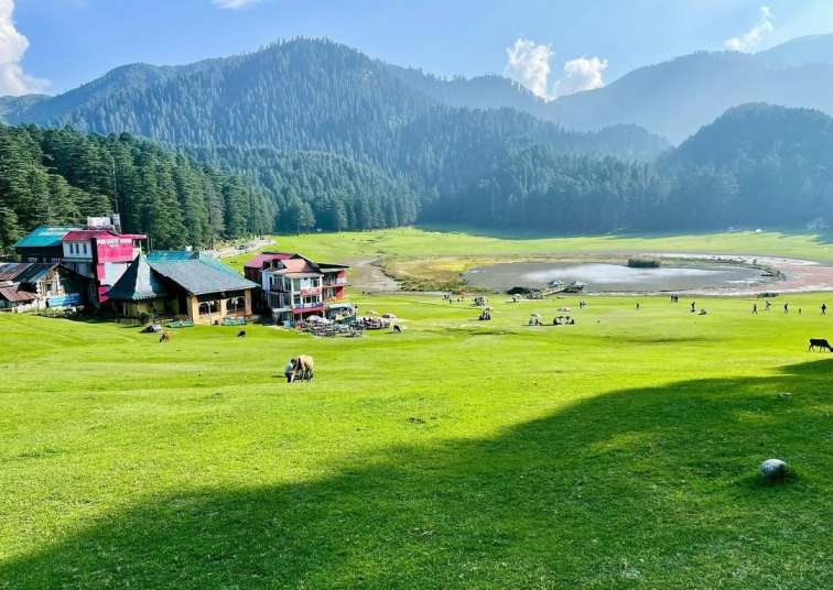 Amritsar Dalhousie Dharamshala tour package 6 nights 7 days scenic North India journey.